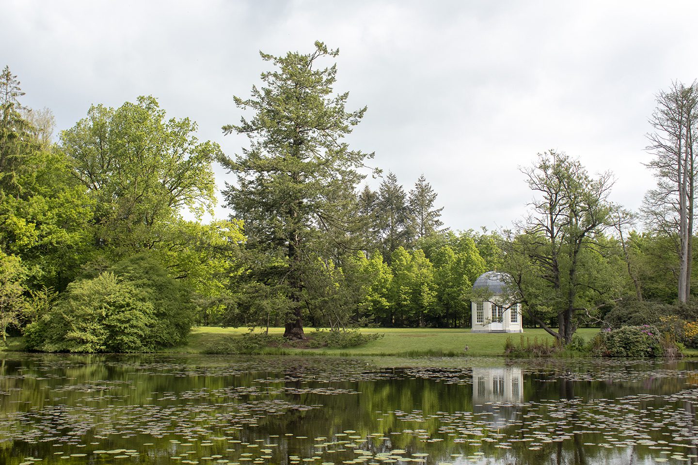 wandelen in paleispark het loo